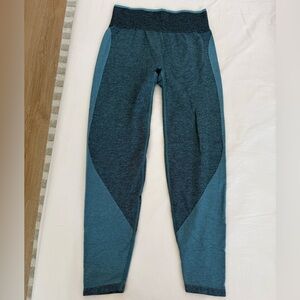 Pink Victoria’s Secret Seamless Leggings Size Medium in Teal